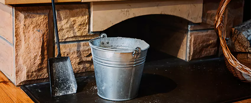 Clean The Fireplace Mantle And Hearth in Greater Greenspoint, Texas